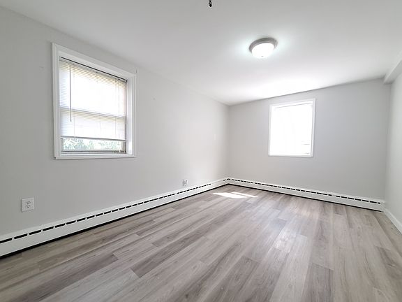 3rd image of 2465 John Fitzgerald Kennedy Blvd #24E