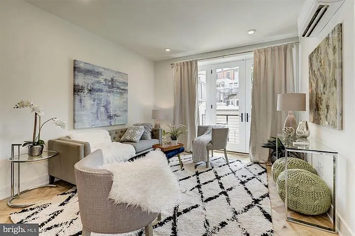 1900 Biltmore St NW #2 — Photo 5