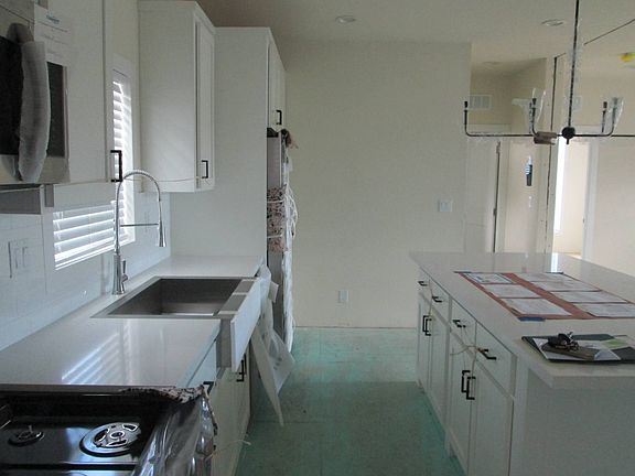 5th image of 25000 Hawkbryn Ave Space 13