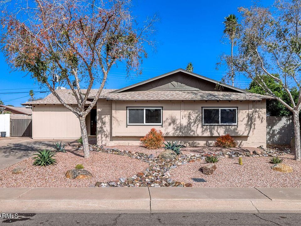 1st image of 8640 E WILSHIRE Drive