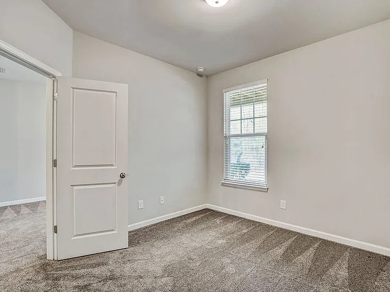 529 Metro Sta — Photo 21
