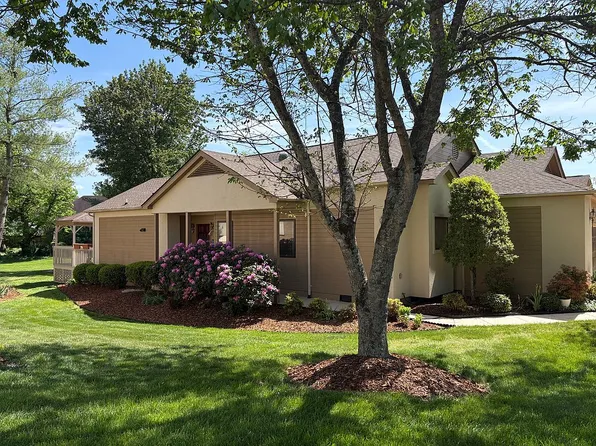 829 Xanadu Ct, Johnson City, TN 37604