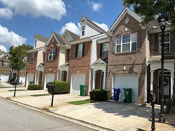 2nd image of 1313 Adcox Sq