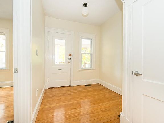4th image of 299-301 Alewife Brook Pkwy #9