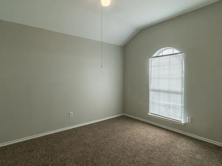 8512 Prairie Wind Trl — Photo 24
