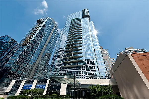 Rented by Douglas Elliman | media 25