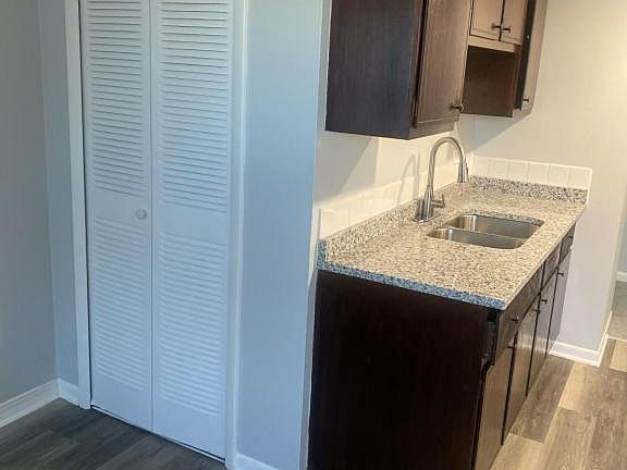 5th image of 2025 State St APT 3B