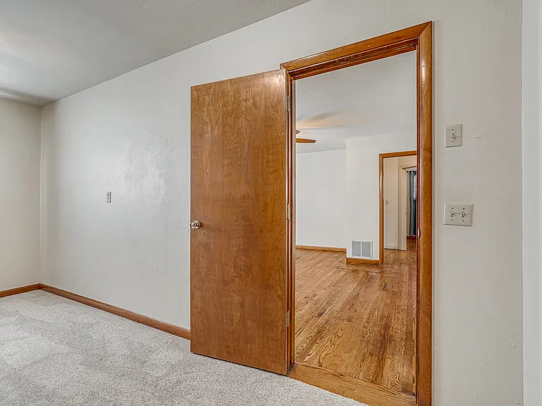 4701 N Peniel Ave — Photo 25