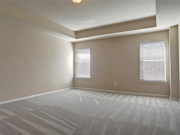 13393 Mondovi Dr — Photo 8