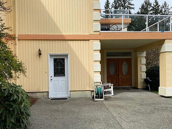 3rd image of 17008 SE 14th Ln