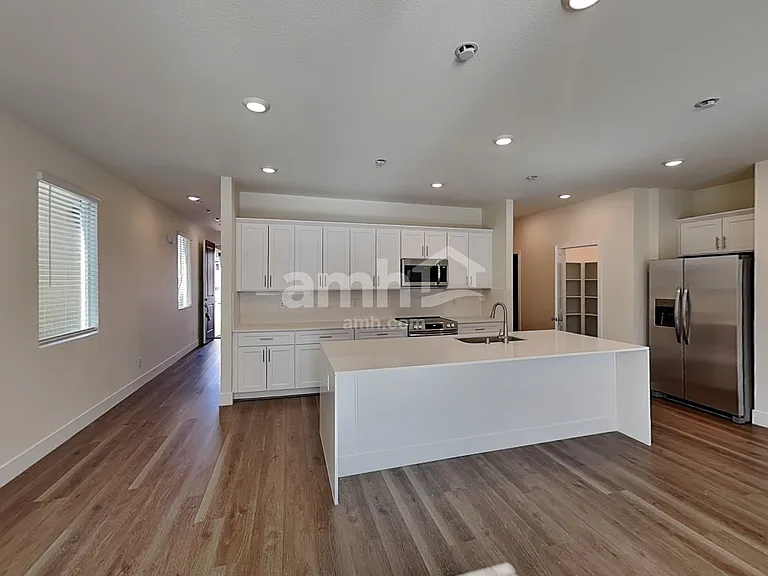 10337 Bee Balm St — Photo 5