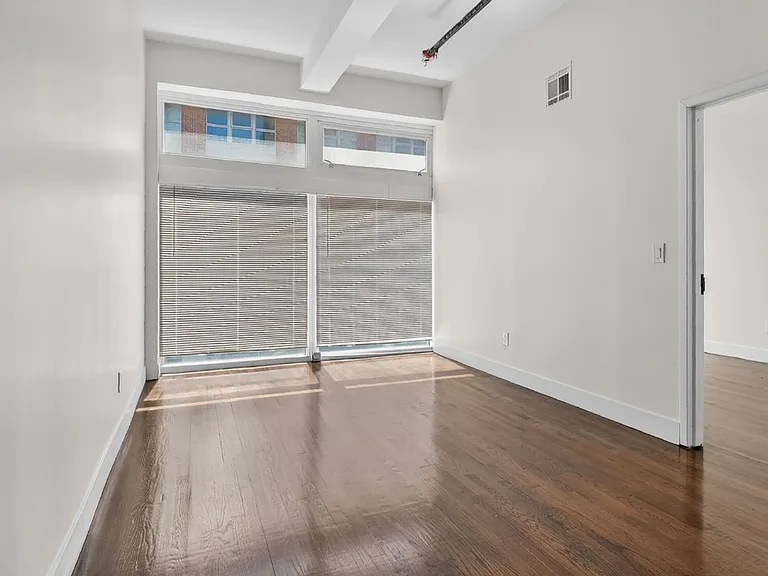 813 Chapel St — Photo 7