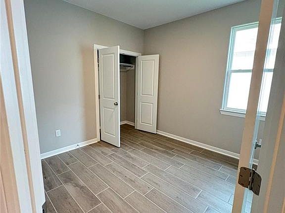 5th image of 3913 Westway Ave