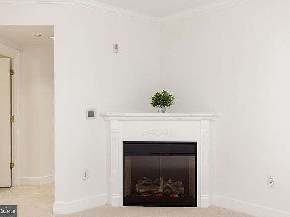 5th image of 5 Park Pl APT 114