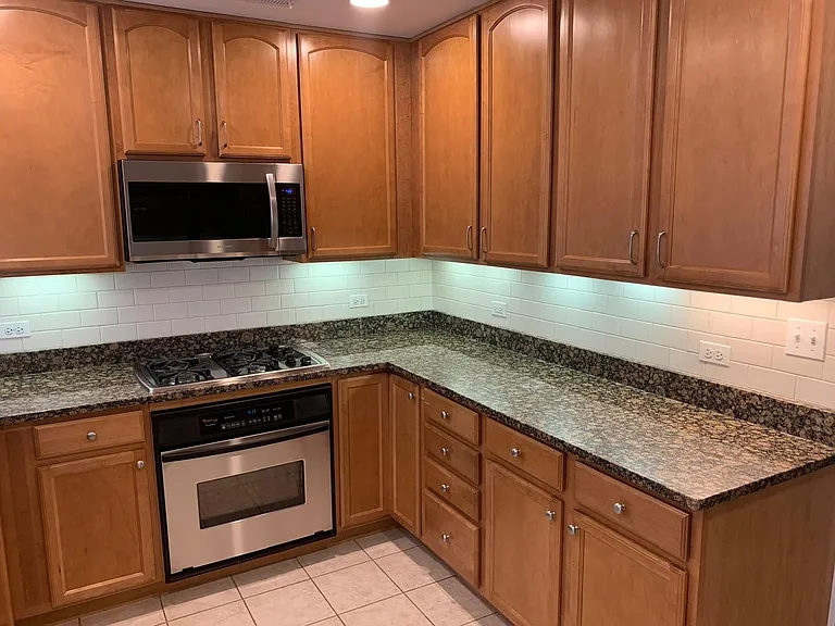 101 Pointe Dr #102 — Photo 20