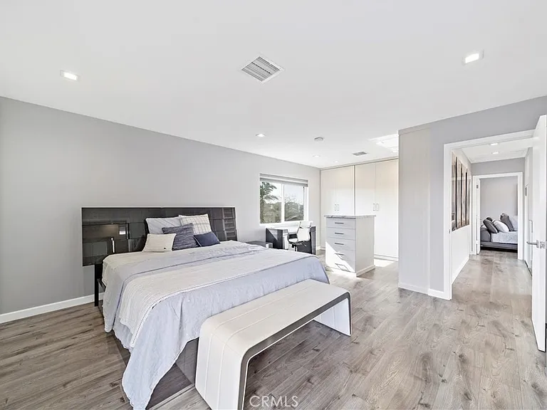 8711 Mossford Dr — Photo 33