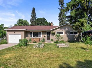 6009 Gateway Grn, Monona, WI 53716