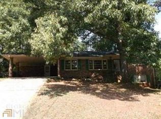 2297 Green Forrest Dr, Decatur, GA 30032