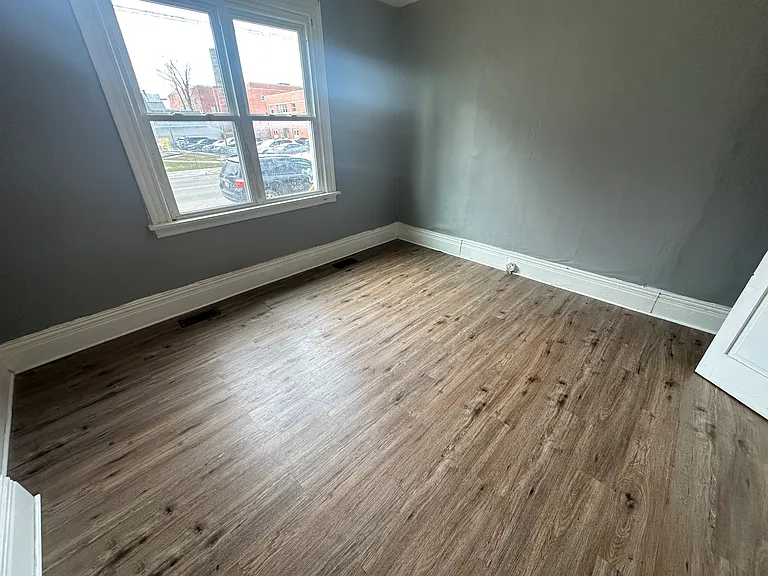 164 Elk St — Photo 8