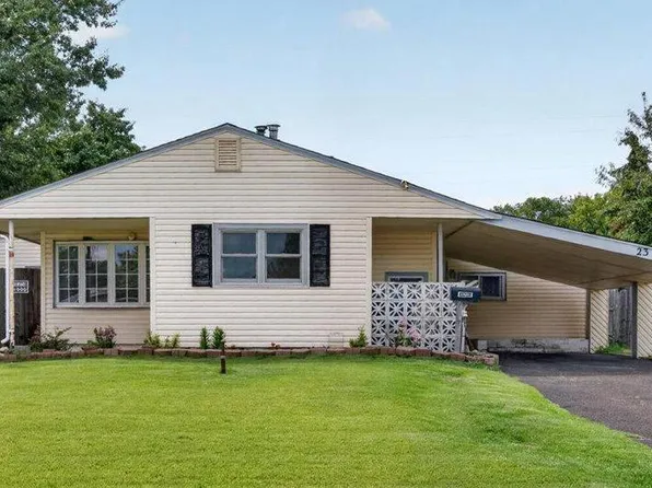 23 Disk Ln, Levittown, PA 19055