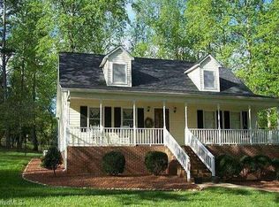 142 Hickory Dr, Mocksville, NC 27028