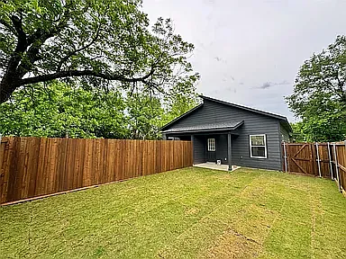 2910 Bourland St #A — Photo 13