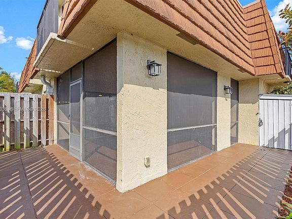 4th image of 4843 NW 95th Ave