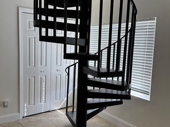 5th image of 1129 SW 10th St #1
