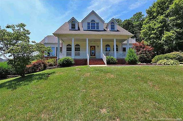 1st image of 258 Wellington Ln