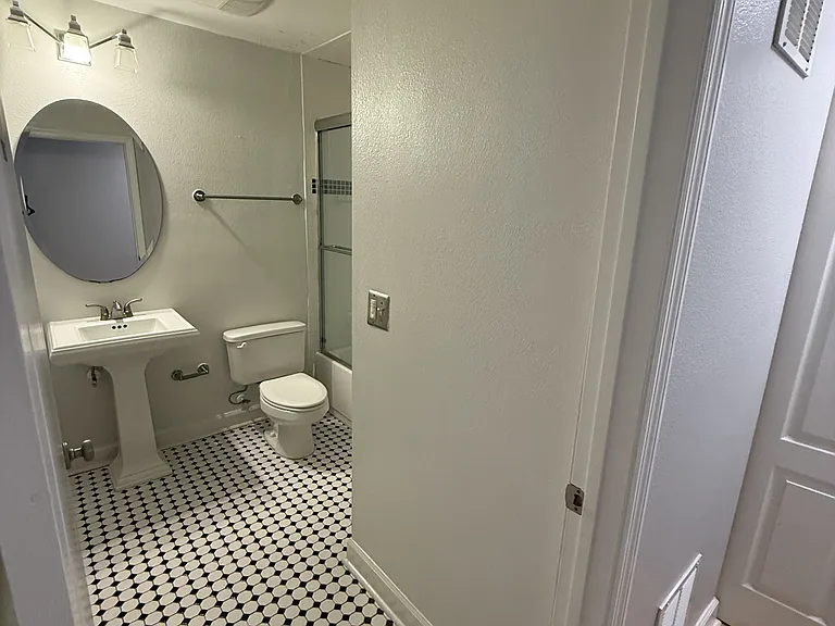 2013 Dixie Belle Dr #1APT-B — Photo 19