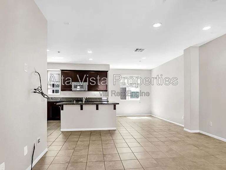 2346 Sentinel Ln — Photo 9