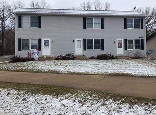 8205 Kalb Ridge St APT 3, Peosta, IA 52068