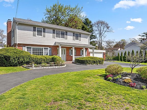 2nd image of 984 Fox Meadow Road