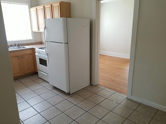 3rd image of 4417 Floriss Pl #A
