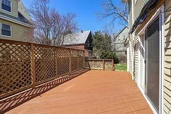 10 Salford St #1 — Photo 2