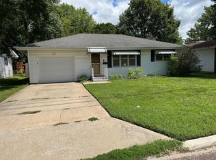 532 S Forest Ct, Springfield, MO 65806