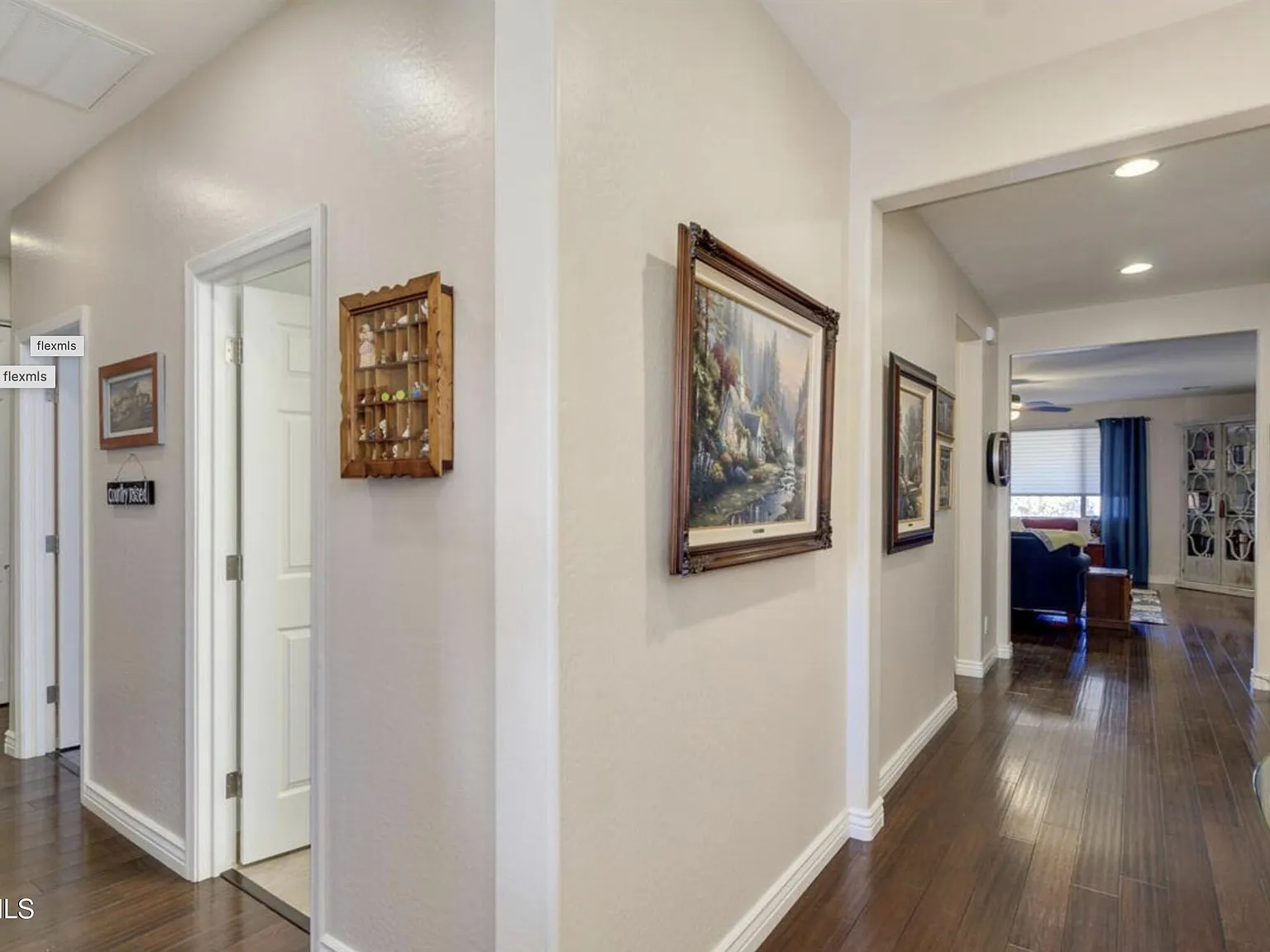 3 bed, 2.5 bath, 2313 sqft, $3,200 — Photo 4