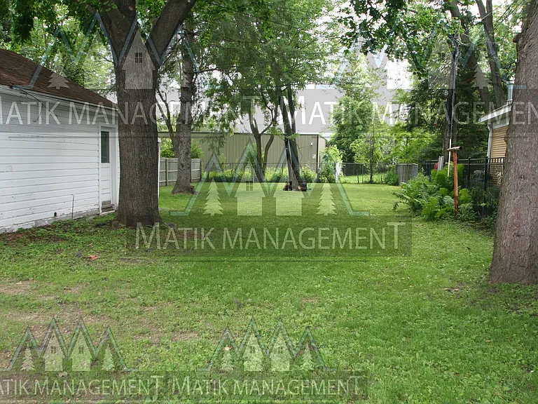 16 9th Ave NE #1 — Photo 15