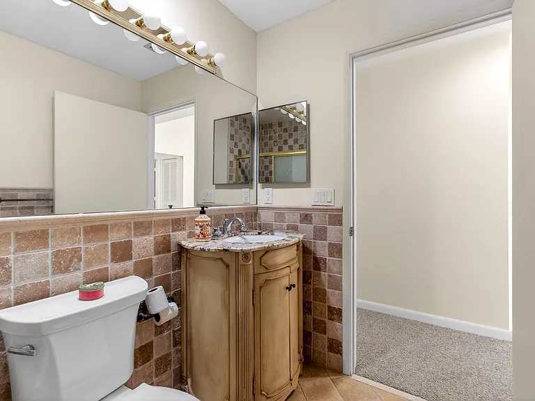 7865 La Mirada Dr — Photo 45