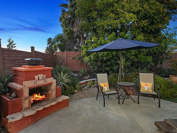 2nd image of 6433 La Paloma St