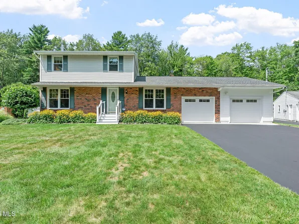 14 Linden Court, Clifton Park, NY 12065