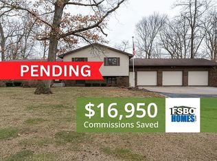 1437 Woodland Dr, Sherrard, IL 61281