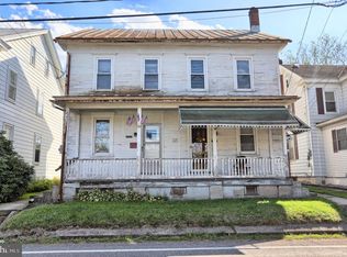 1311 W Main St, Valley View, PA 17983
