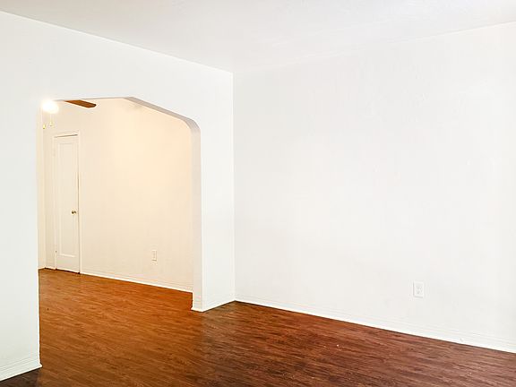5th image of 4410 NE 2nd Ave #4414