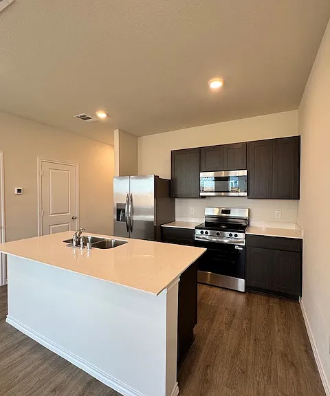 212 Arbor Dr — Photo 4