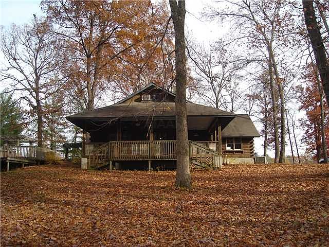 1st image of 90 Clement Dr