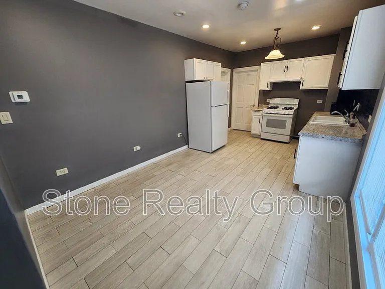 1535 Barbour Ave — Photo 3