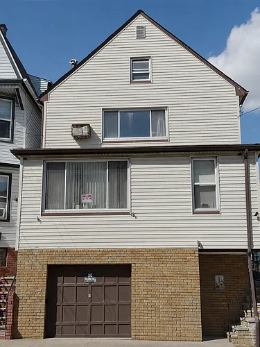 15 Tappan St #2 Photo 1