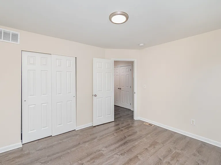 368 Wysteria Village Dr — Photo 8