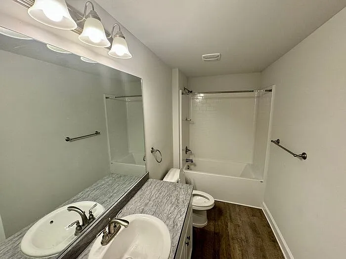 272 Abercorn Dr — Photo 14